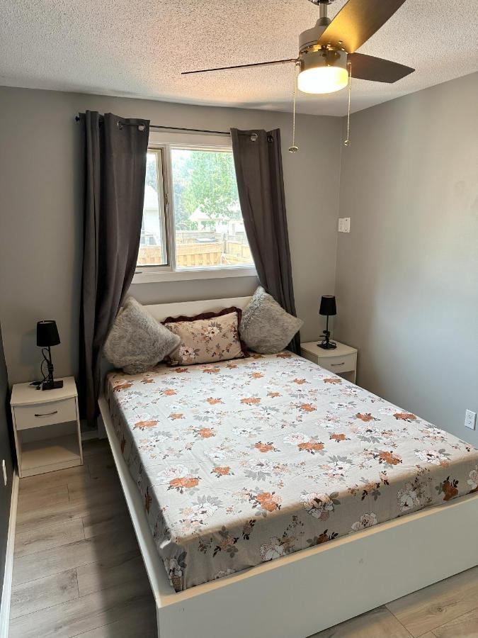 Castlerooms Homestay Оттава Экстерьер фото
