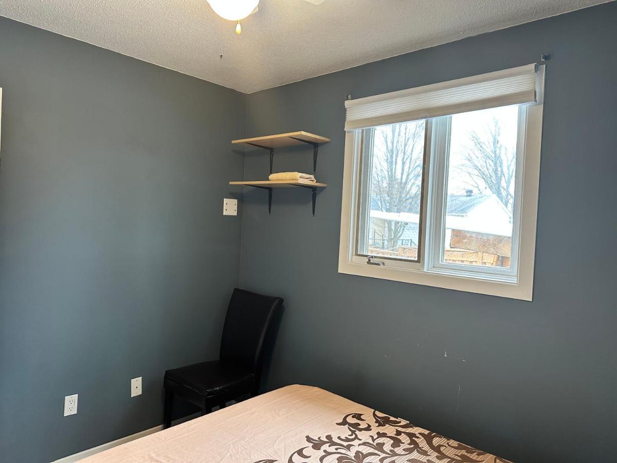 Castlerooms Homestay Оттава Экстерьер фото